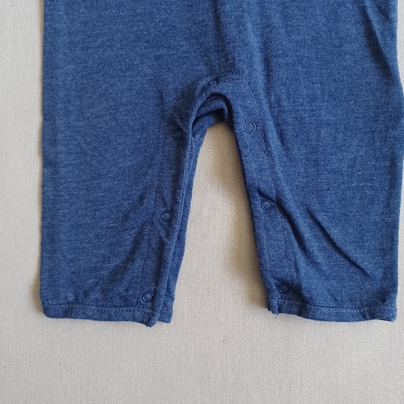 Old Navy Baby Boy One-piece - Picture 4 of 6